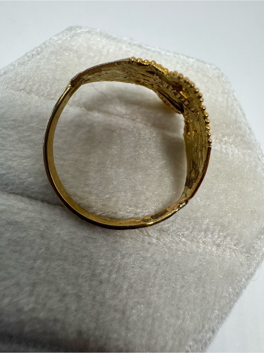 Vintage 21K Gold Ring 3.4 grams Size 8 | Solid Yellow Gold Jewelry - Picture 13 of 17